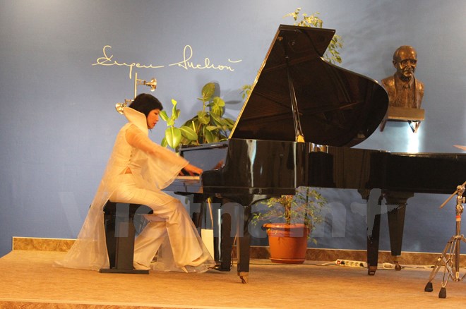 Vietnamese music composer honoured in Slovakia
